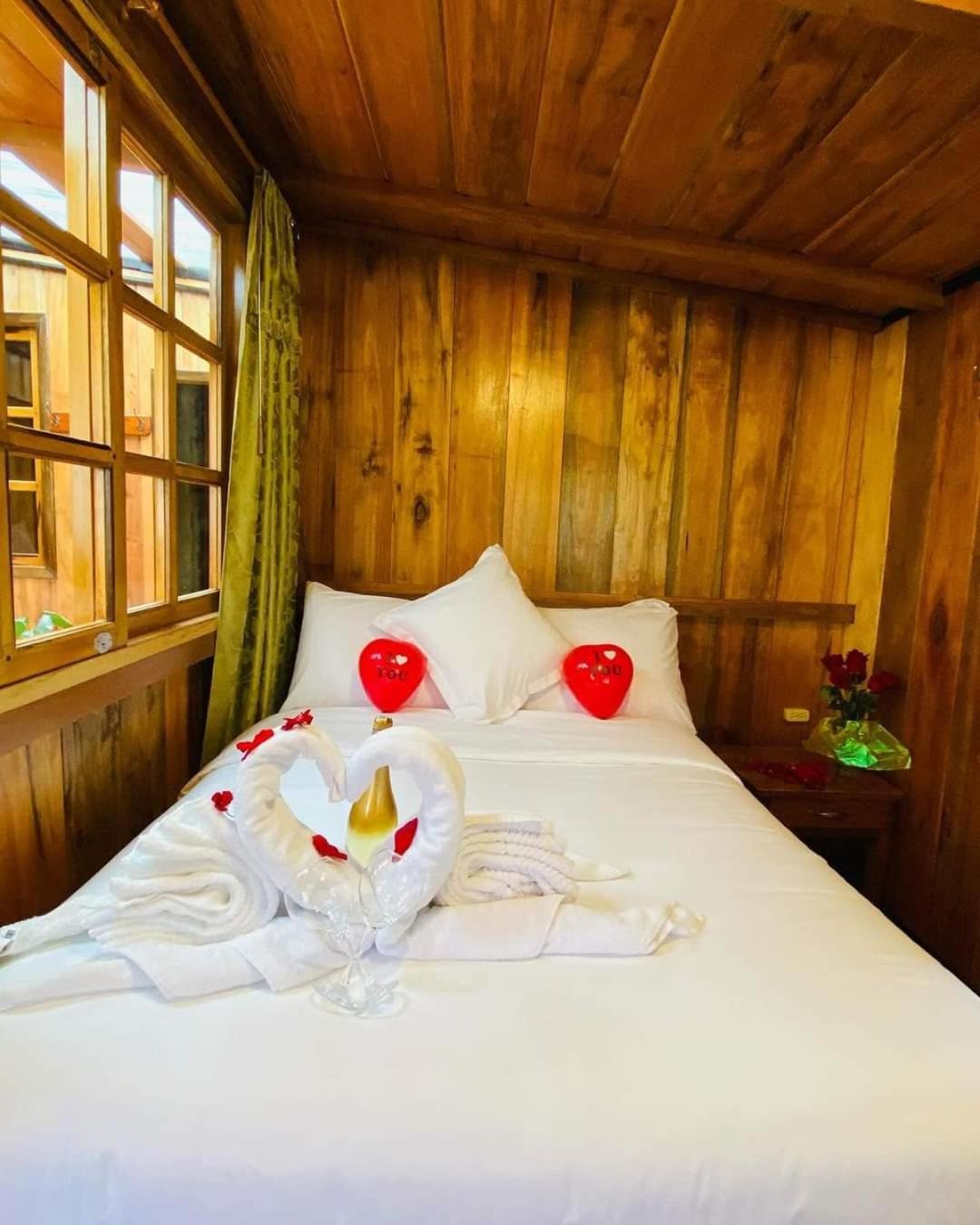 Guayabo Hostal ミンド エクステリア 写真