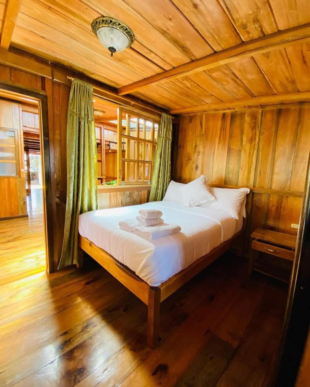 Guayabo Hostal ミンド エクステリア 写真