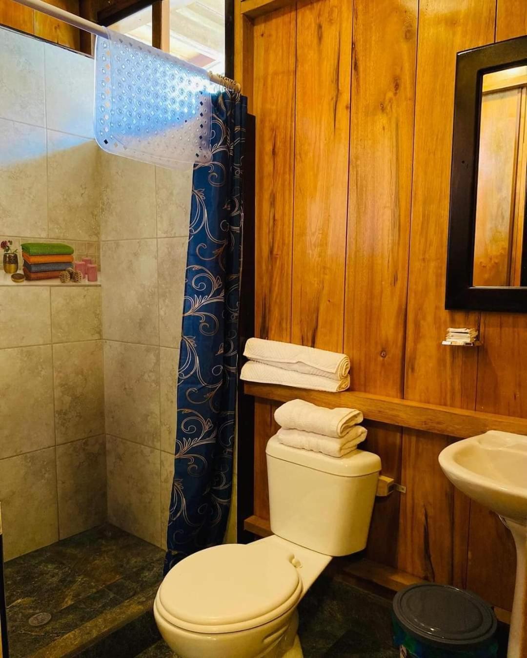 Guayabo Hostal ミンド エクステリア 写真