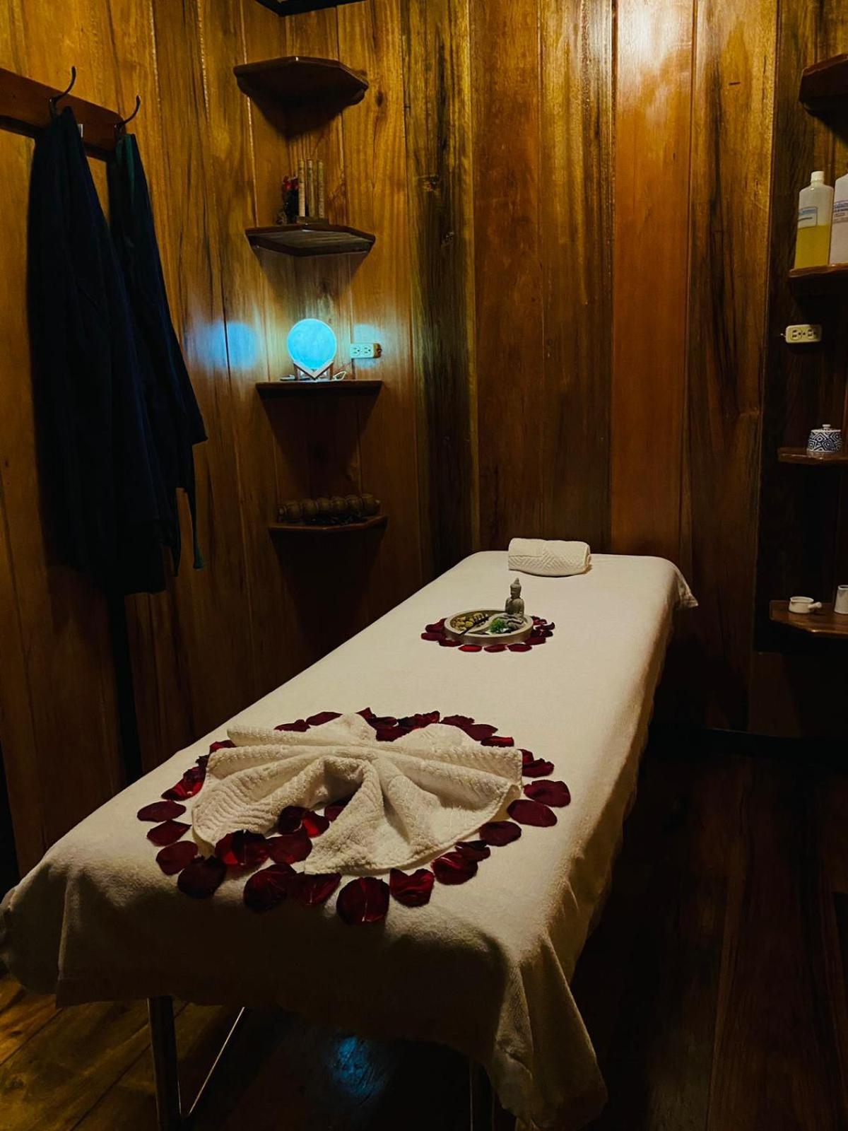 Guayabo Hostal ミンド エクステリア 写真