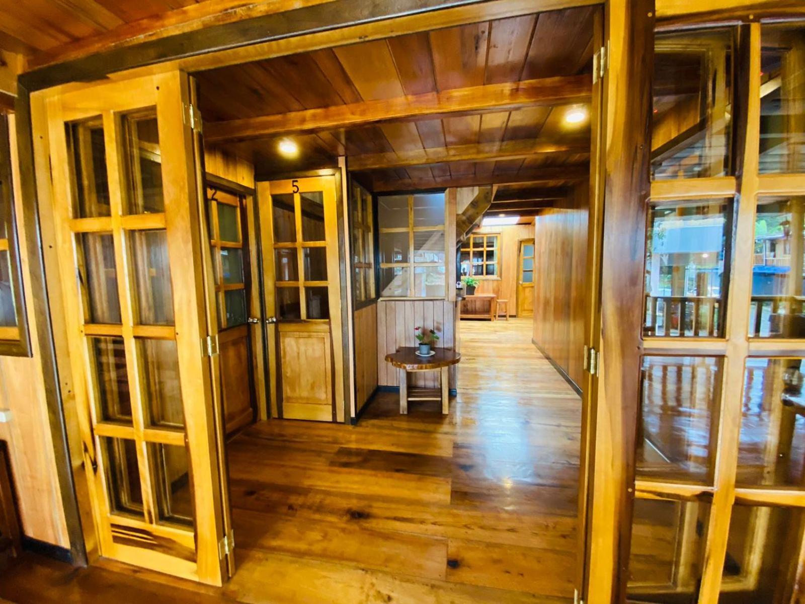 Guayabo Hostal ミンド エクステリア 写真